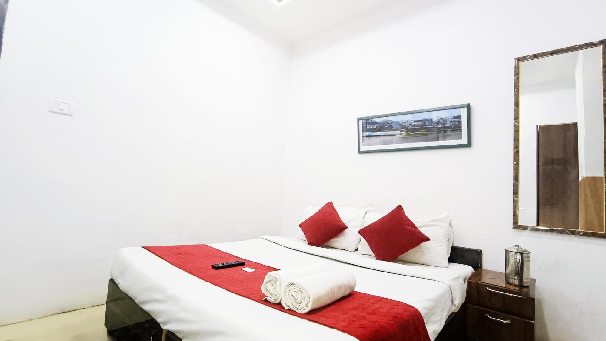 Hotel Maharaja Inn - Lajpat Nagar I Нью-Дели Экстерьер фото