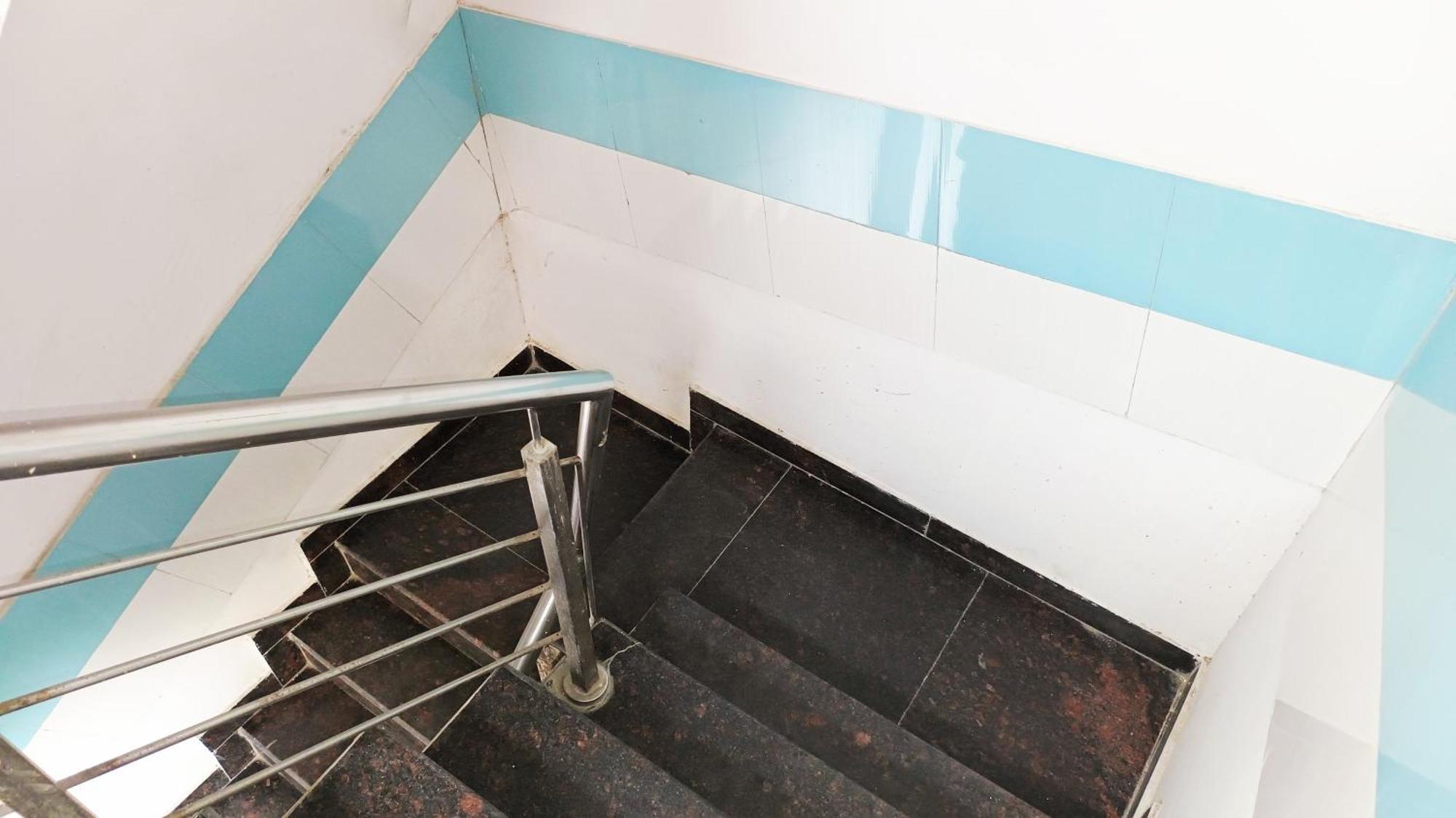 Hotel Maharaja Inn - Lajpat Nagar I Нью-Дели Экстерьер фото